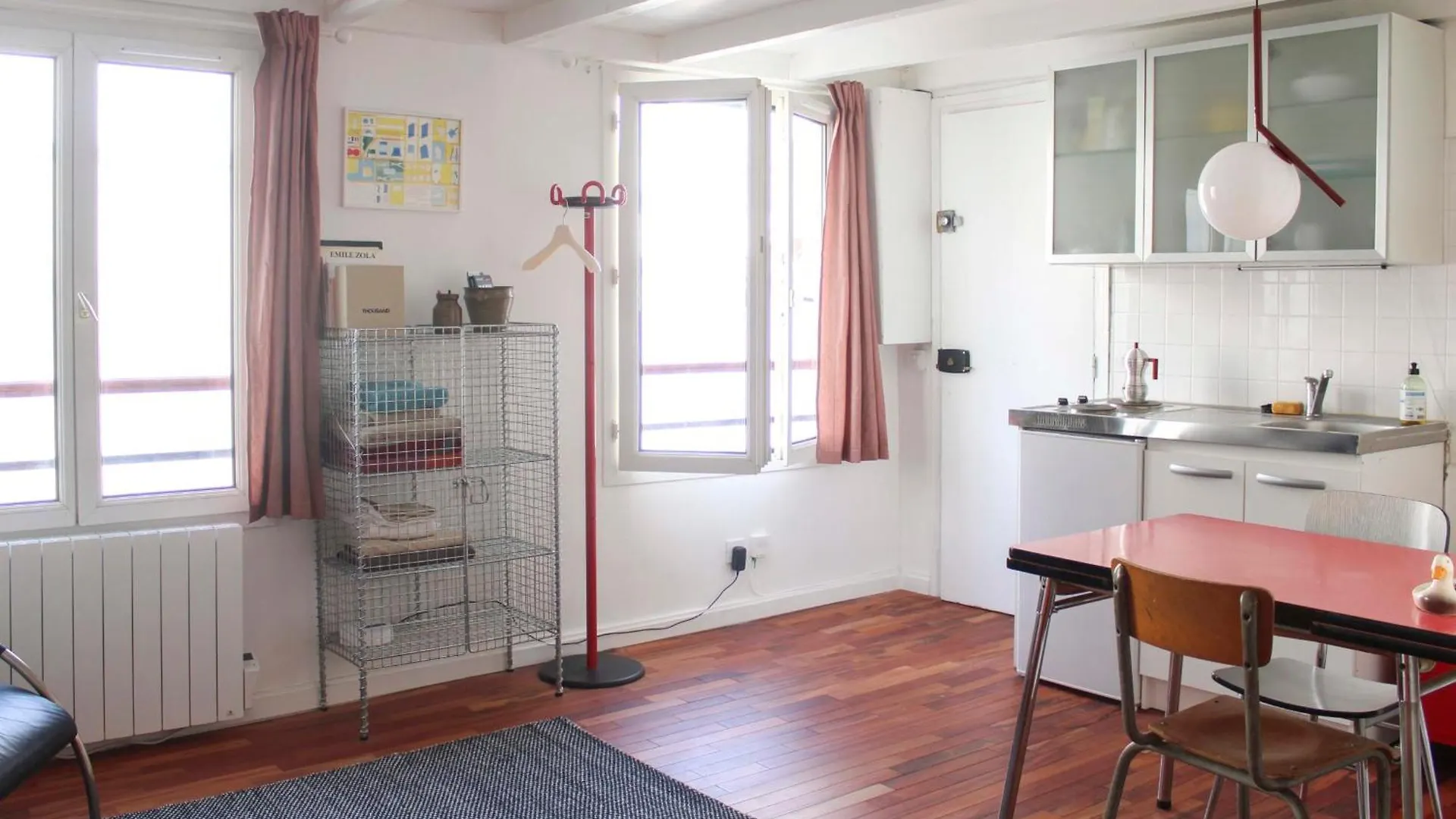 Cosy Studio In
